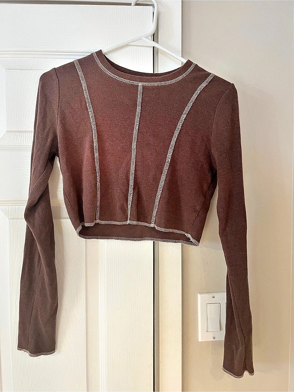 Garage Brown Cropped Long Sleeve Size Medium